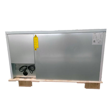 221064 - 2 Door Freezer Counter with Backsplash - 226 L (SNACK2200BT)