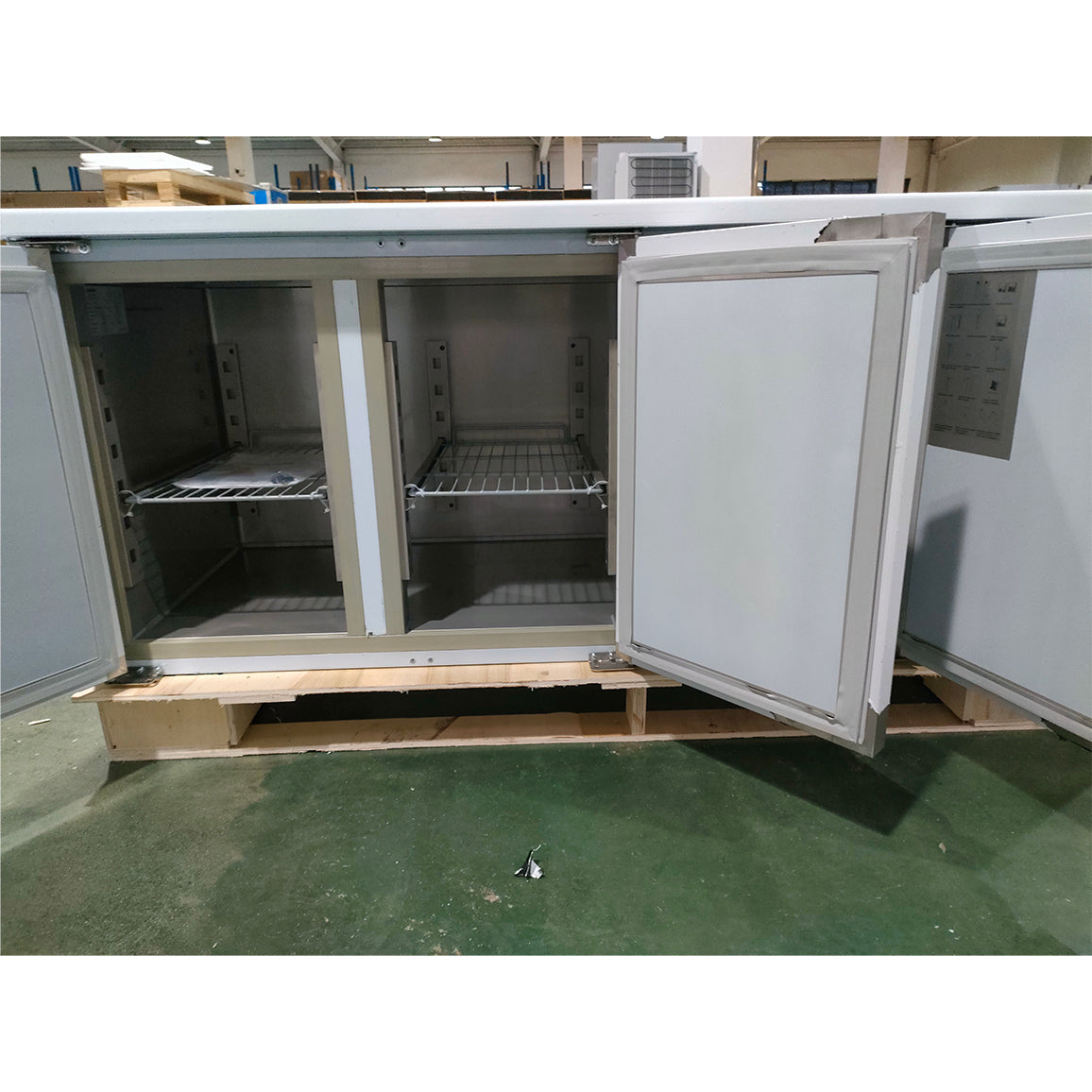 221017 - 3 Door Freezer Counter - 418L (GN3100BT)